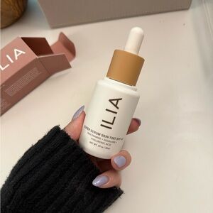 ILIA Super Serum Skin Tint Broad Spectrum SPF 40